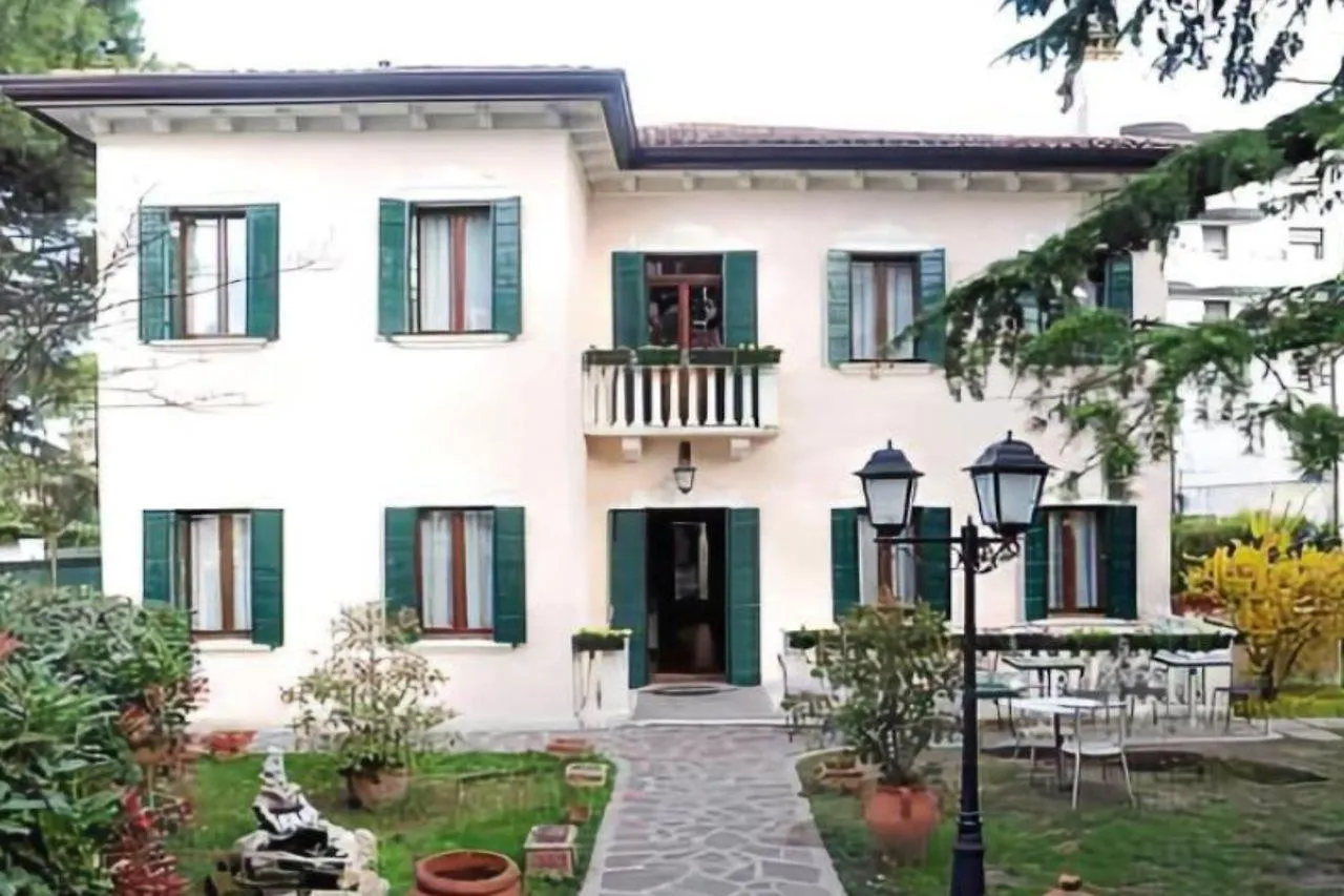 Villa Crispi Mestre 0*,  Italy