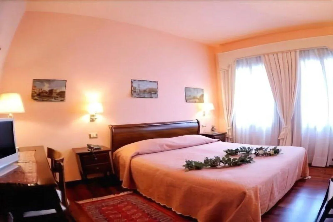 Villa Crispi Mestre Country house